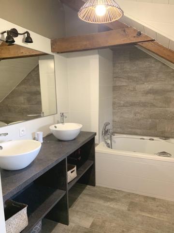 A Louer Longère meublée 4 chambres PLOEREN