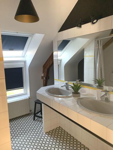 A Louer Longère meublée 4 chambres PLOEREN