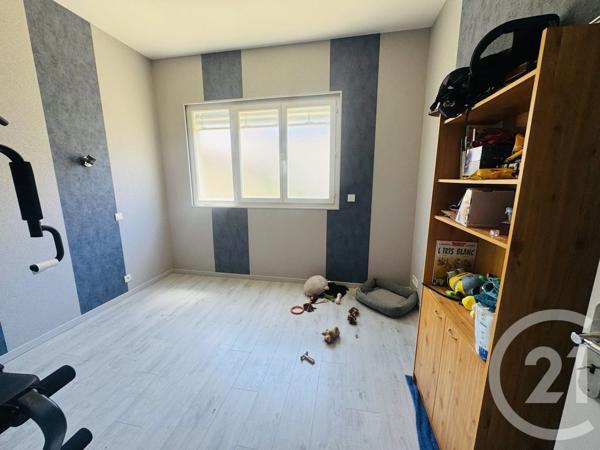 Maison à vendre  4 pièces - 181,40 m 2   GRAULHET  - 81