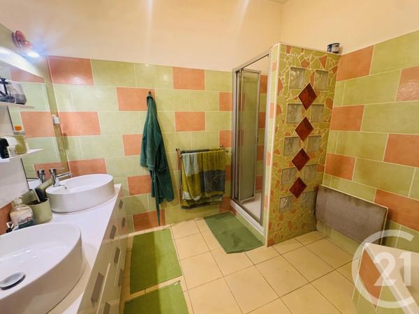 Maison à vendre  4 pièces - 181,40 m 2   GRAULHET  - 81