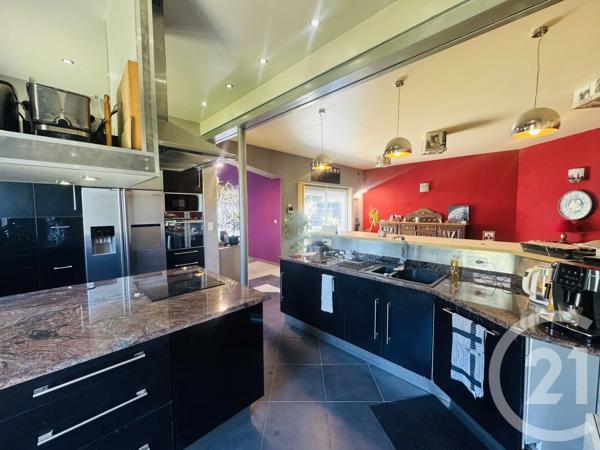 Maison à vendre  4 pièces - 181,40 m 2   GRAULHET  - 81