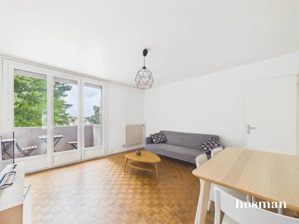 Appartement 5 pièces de 83 m² avec double balcon et parking - Avenue Léon Blum, Pessac