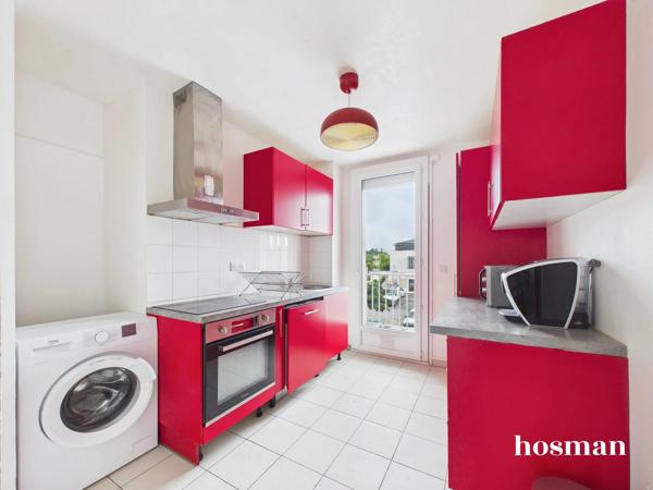Appartement 5 pièces de 83 m² avec double balcon et parking - Avenue Léon Blum, Pessac