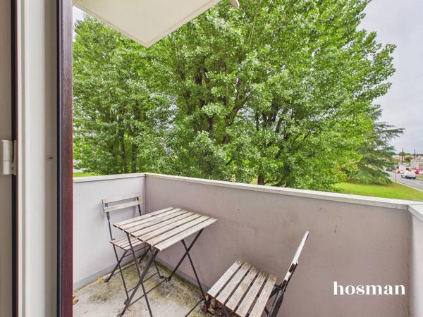 Appartement 5 pièces de 83 m² avec double balcon et parking - Avenue Léon Blum, Pessac