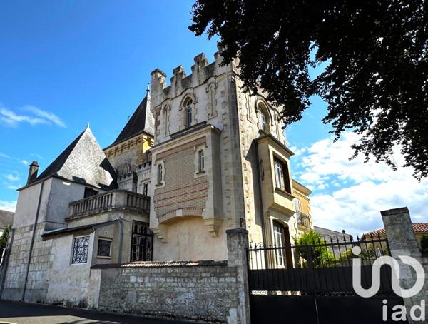 Maison à vendre 7 pièces 186 m² Fontenay-le-Comte