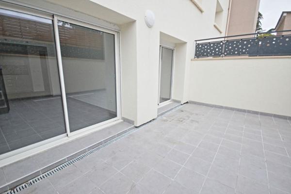 Appartement F2 en souplex avec grande terrasse.