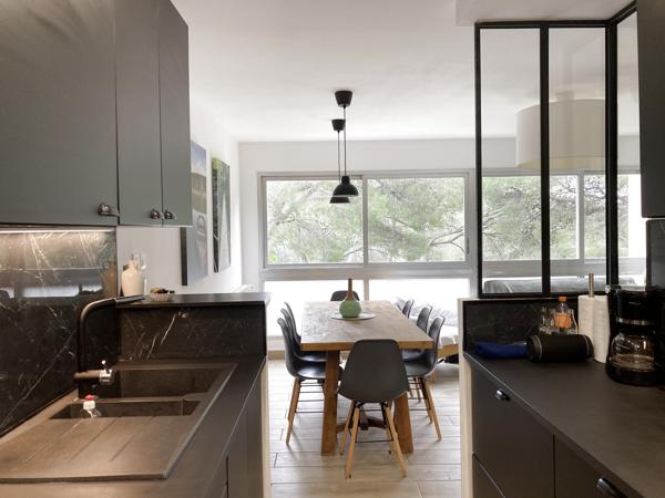 Saint-Mandrier-sur-Mer (83430) Lumineux appartement T4 avec garage