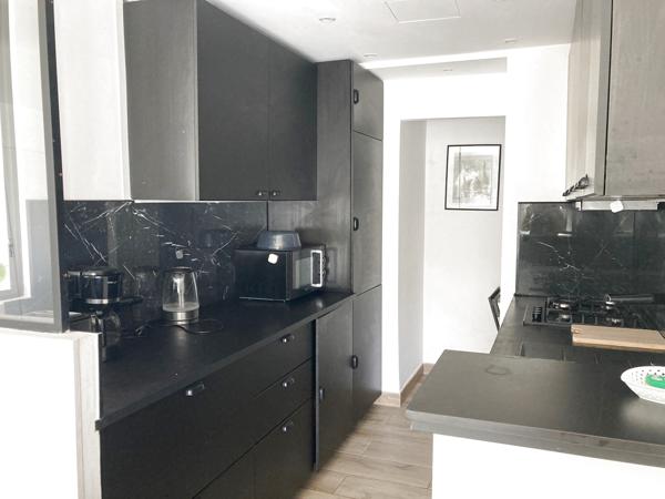 Saint-Mandrier-sur-Mer (83430) Lumineux appartement T4 avec garage