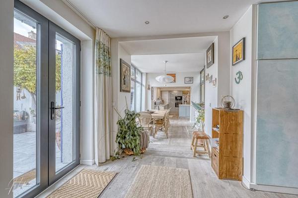 Saint Leu la Forêt - Maison  atypique de 230 m2