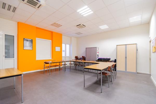 Murs 10 pièces 300 m2