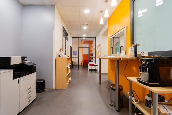 Murs 10 pièces 300 m2