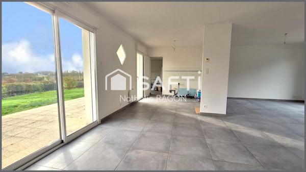 Plain-pied soigné, intérieur remis à neuf, 3 ch.