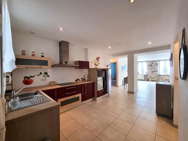 Maison ancienne de 11 pièces à vendre à Quimperlé - Proche commodités