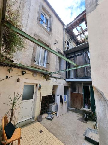 Maison ancienne de 11 pièces à vendre à Quimperlé - Proche commodités
