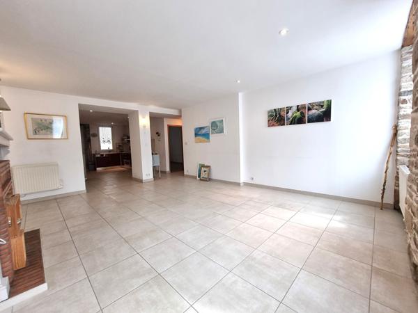 Maison ancienne de 11 pièces à vendre à Quimperlé - Proche commodités