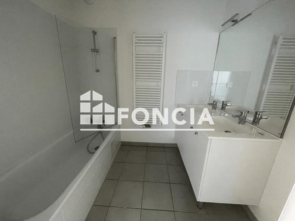 Location Appartement 4 pièces 96.77 m² - 17 BOULEVARD LEO LAGRANGE Cugnaux 31270