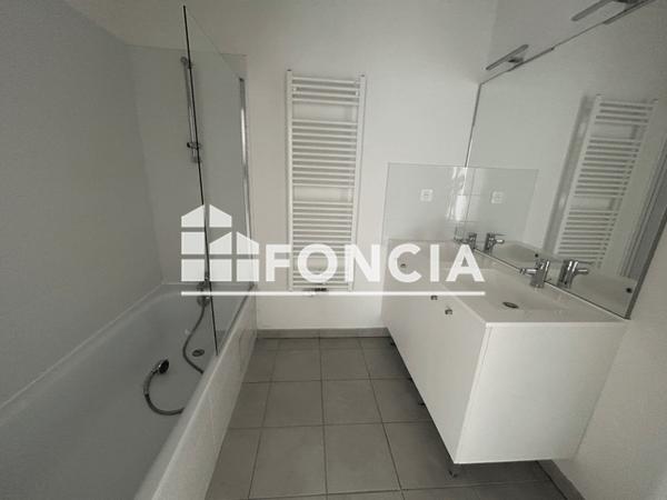 Location Appartement 4 pièces 96.77 m² - 17 BOULEVARD LEO LAGRANGE Cugnaux 31270