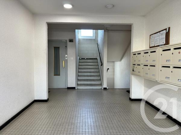 Appartement F3 à vendre  3 pièces - 58,91 m 2   ROANNE  - 42