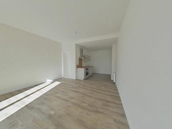 Appartement à louer  2 pièces • 48,50 m2 Romans-sur-Isère