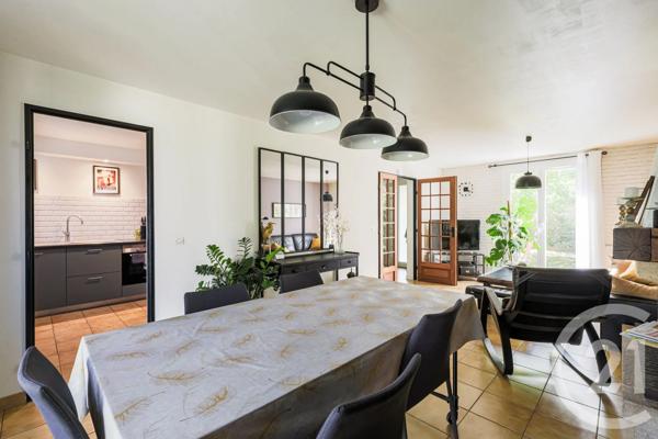 Maison à vendre  6 pièces - 120 m 2   SASSENAGE  - 38