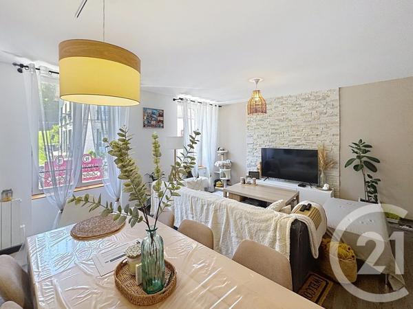 Appartement F4 à vendre  4 pièces - 67,93 m 2   AIGUILHE  - 43
