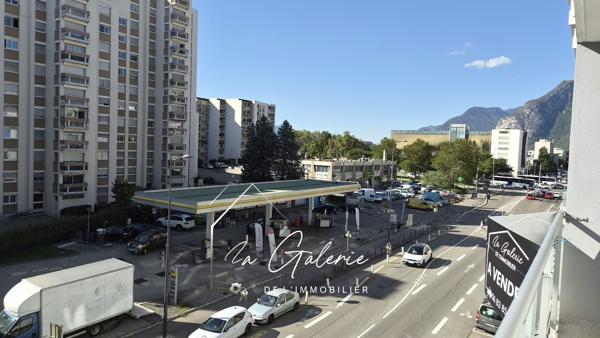 MAGNIFIQUE T3 AVEC CLIMATISATION ET BALCON
