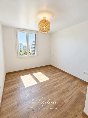 MAGNIFIQUE T3 AVEC CLIMATISATION ET BALCON
