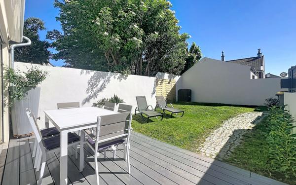 Maison à vendre    5 pièces • 105 m2 Suresnes