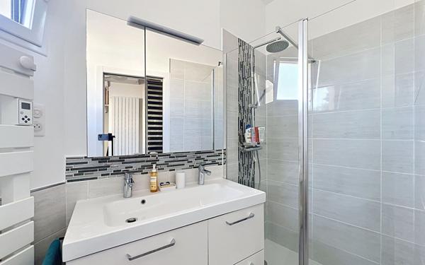 Maison à vendre    5 pièces • 105 m2 Suresnes