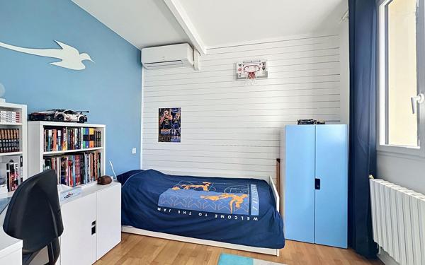 Maison à vendre    5 pièces • 105 m2 Suresnes