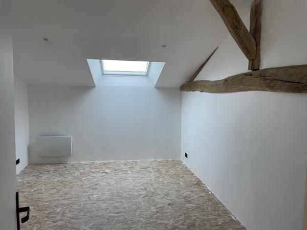 Poitiers (86000) POITIERS Breuil Mingot BELLE LONGERE de 270 m2 sur Parcelle de 3.000 m2 arborée