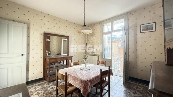 Lunel (34400) Appartement de charme type 4 et vaste terrasse