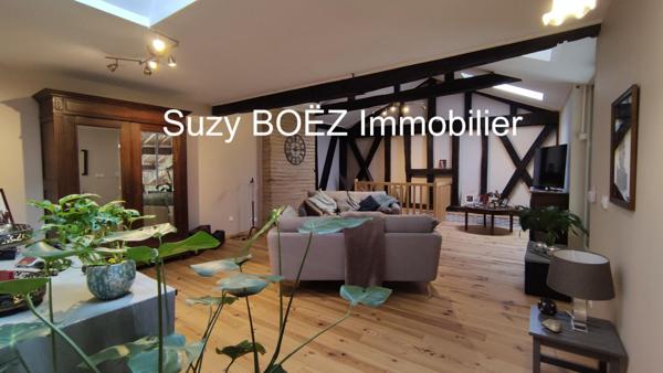 Propriété avec 3 logements, 2 séchoirs à tabac et puits