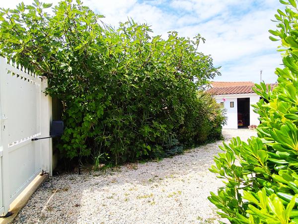 A VENDRE - CHATELAILLON PLAGE - Grande et belle maison de plain pied ,  proche de la plage et des commerces