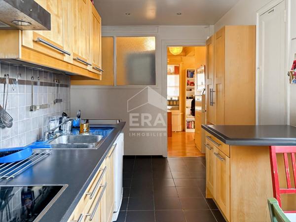 À VENDRE - Appartement de 124,4 m² / 4 chambres - proximité Place Victor Hugo