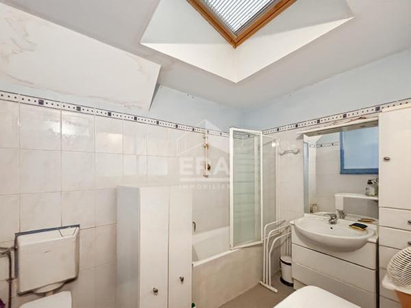 À VENDRE - Appartement de 124,4 m² / 4 chambres - proximité Place Victor Hugo