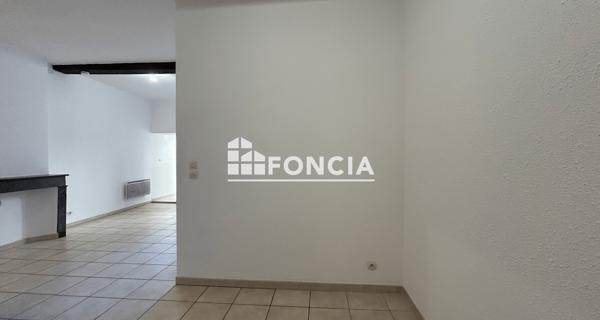Location Studio 41.5 m² - Vienne 38200
