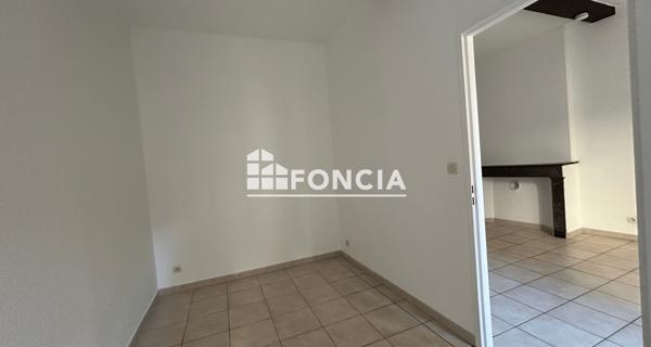 Location Studio 41.5 m² - Vienne 38200