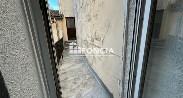 Location Studio 41.5 m² - Vienne 38200