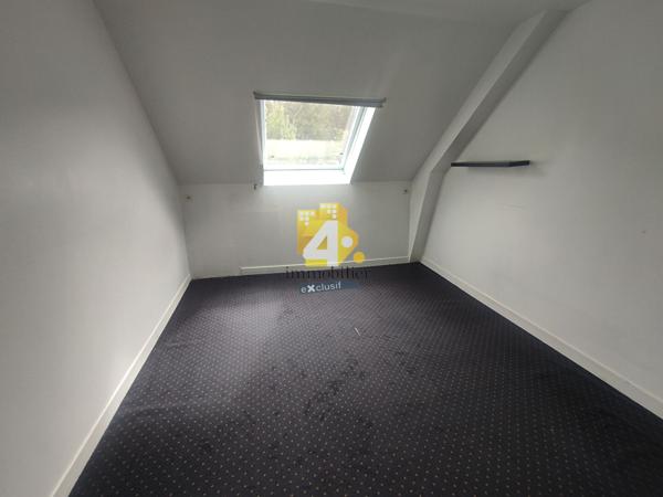 Maison - 8 pièces - 250 m²