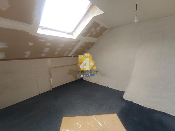 Maison - 8 pièces - 250 m²