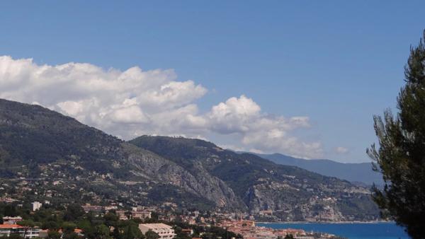 Vente Villa 5 pièces 240 m2 à Roquebrune-Cap-Martin
