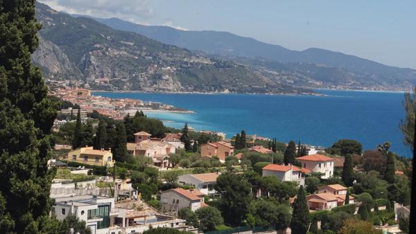 Vente Villa 5 pièces 240 m2 à Roquebrune-Cap-Martin