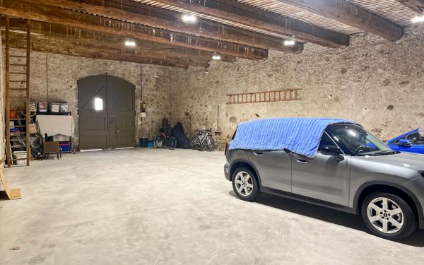 Maison à vendre    1 pièce •  Marseillan