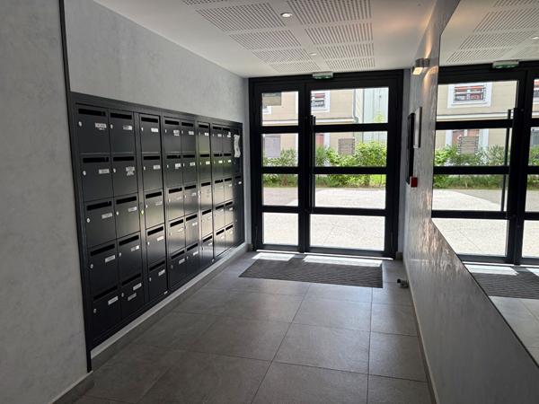 Appartement Ozoir La Ferriere 2 pièce(s) 40 m2 - OZOIR LA FERRIERE
