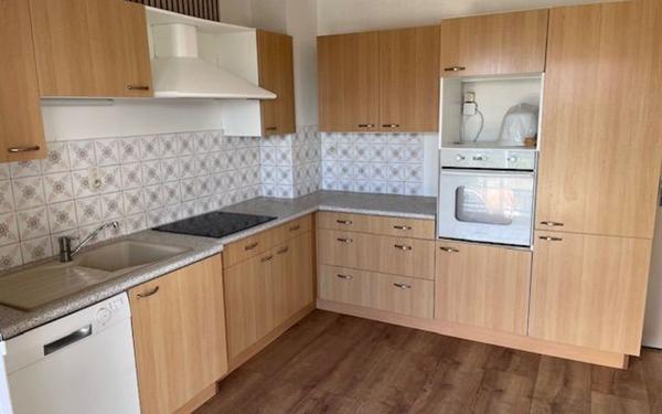 Maison à louer    5 pièces •  Caussade