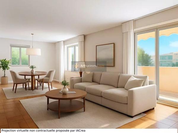 Vente Appartement 4 pièces 97 m2 à Saint-Raphaël