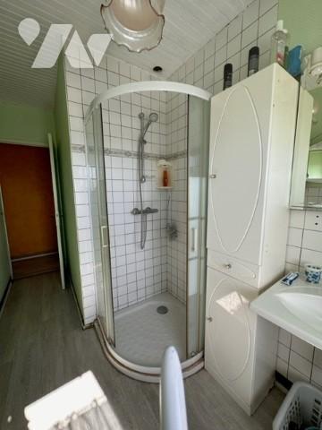 Maison au calme sur environ 2,50ha de terrain entre GRAY et VESOUL