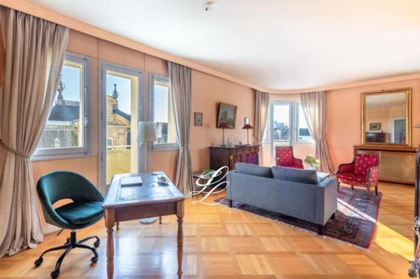 Vente - Appartement 5 pièces 127 m 2 LE MANS (72000)
