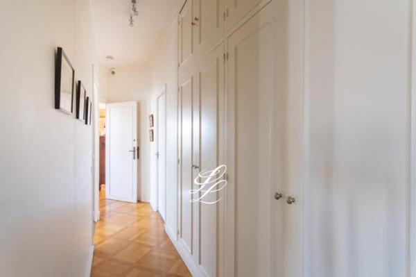 Vente - Appartement 5 pièces 127 m 2 LE MANS (72000)